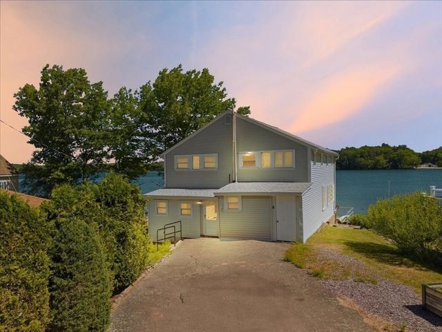 730 Eastside Rd, Wrentham, MA 02093