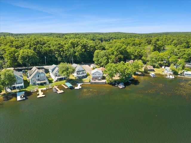 730 Eastside Rd, Wrentham, MA 02093