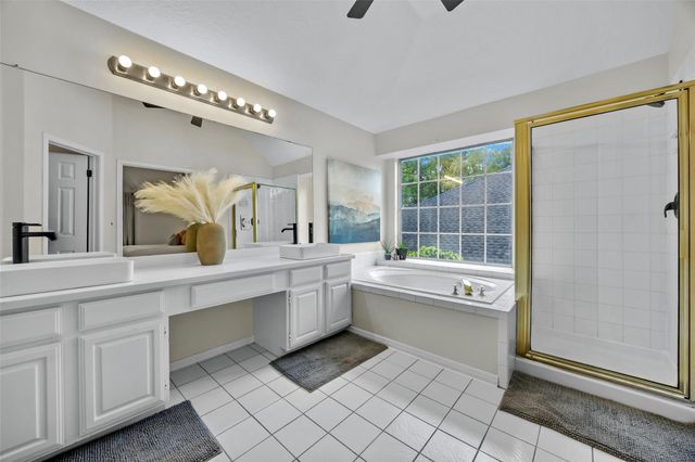 1214 Cardinal LN, Round Rock, TX 78681