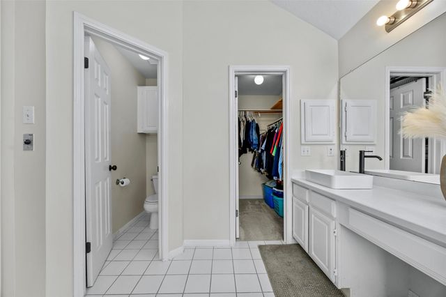 1214 Cardinal LN, Round Rock, TX 78681