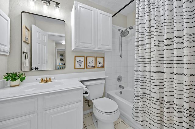 1214 Cardinal LN, Round Rock, TX 78681