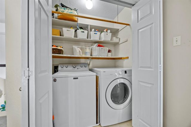 1214 Cardinal LN, Round Rock, TX 78681