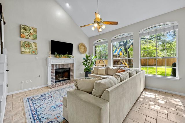 1214 Cardinal LN, Round Rock, TX 78681