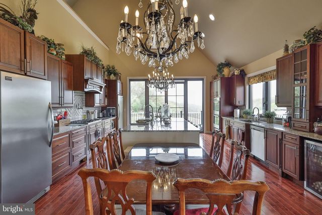8728 CARDINAL RD, New Tripoli, PA 18066