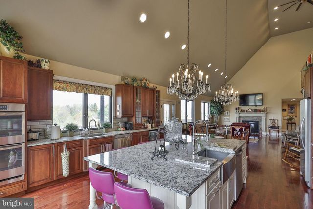 8728 CARDINAL RD, New Tripoli, PA 18066