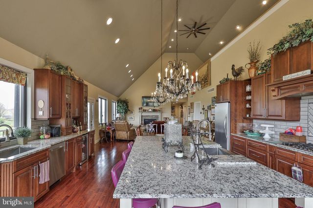 8728 CARDINAL RD, New Tripoli, PA 18066