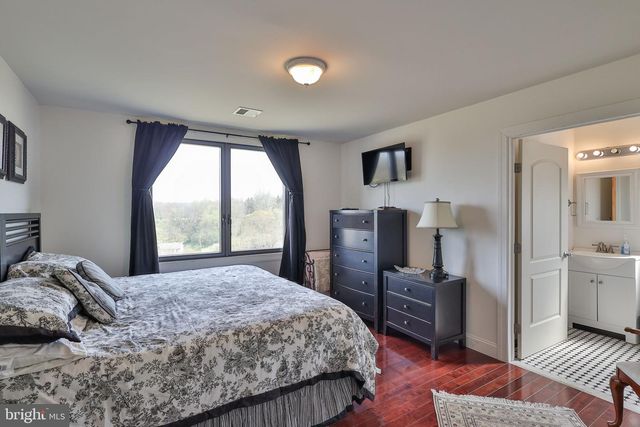 8728 CARDINAL RD, New Tripoli, PA 18066