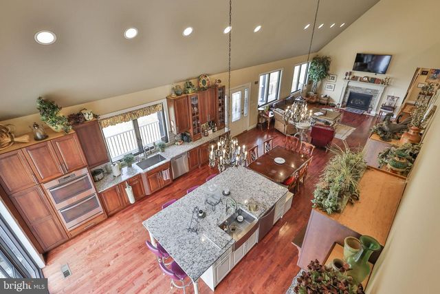 8728 CARDINAL RD, New Tripoli, PA 18066