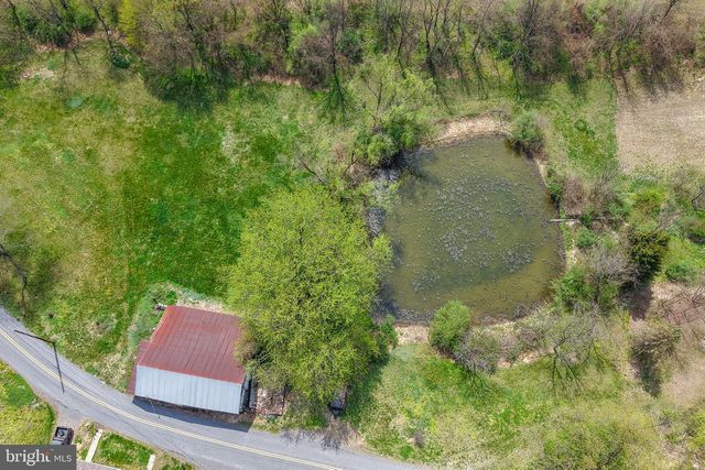 8728 CARDINAL RD, New Tripoli, PA 18066