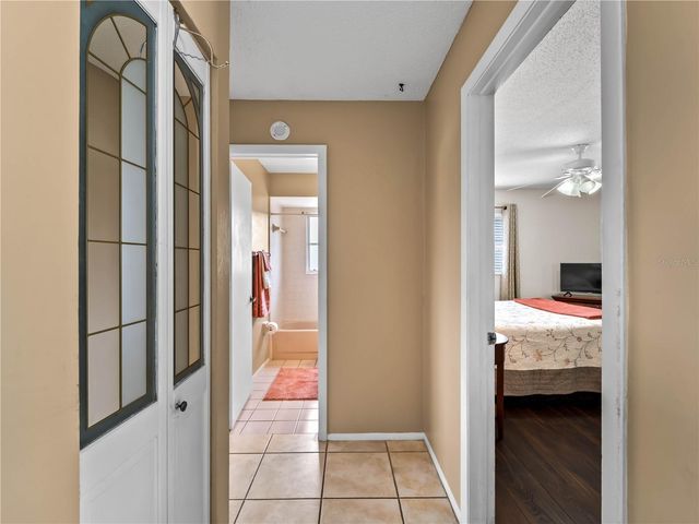 826 W VIRGINIA AVENUE, Punta Gorda, FL 33950