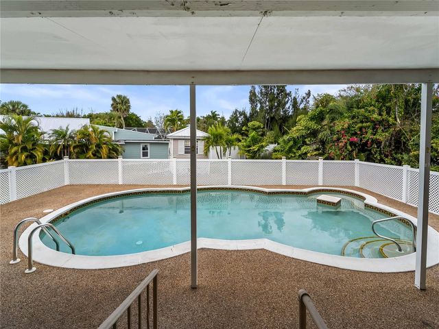 826 W VIRGINIA AVENUE, Punta Gorda, FL 33950