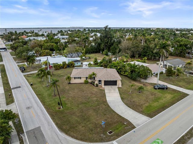 826 W VIRGINIA AVENUE, Punta Gorda, FL 33950