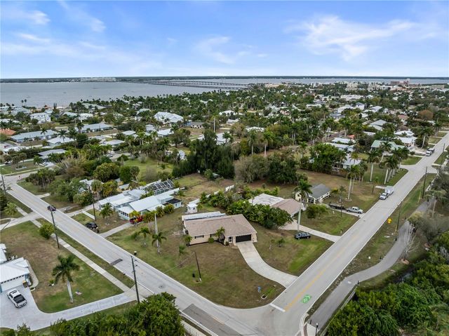 826 W VIRGINIA AVENUE, Punta Gorda, FL 33950
