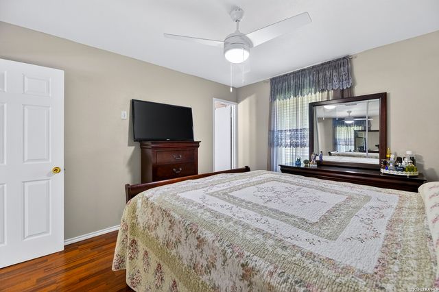 7318 Glen Cross, San Antonio, TX 78239