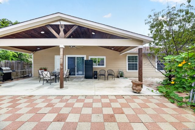 7318 Glen Cross, San Antonio, TX 78239