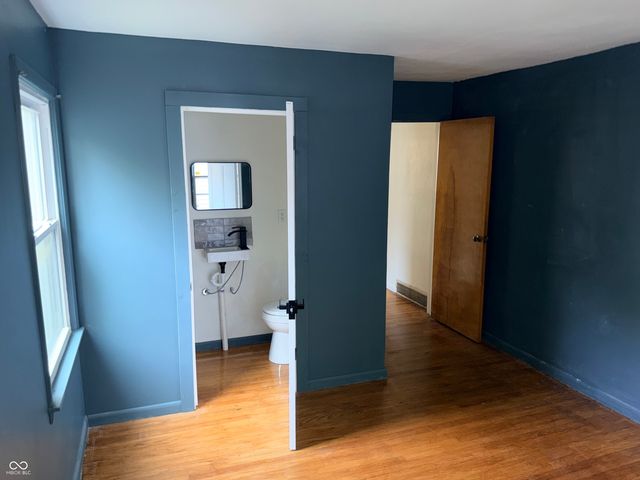 5917 Carrollton Avenue, Indianapolis, IN 46220