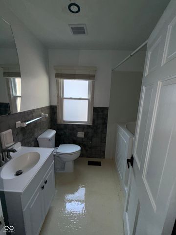 5917 Carrollton Avenue, Indianapolis, IN 46220