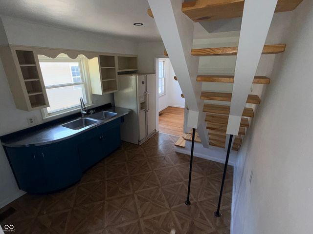 5917 Carrollton Avenue, Indianapolis, IN 46220