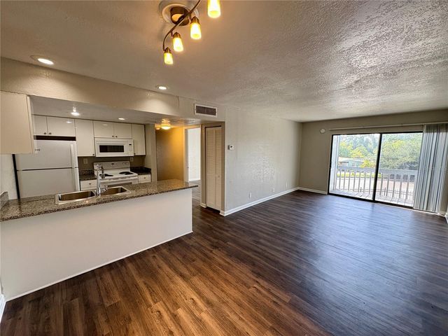 2017 5TH STREET W E, Bradenton, FL 34205