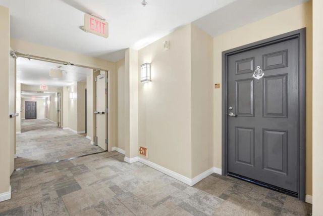 450 J Street 7061, San Diego, CA 92101