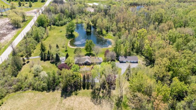 1041 Horns Corners ROAD, Cedarburg, WI 53012