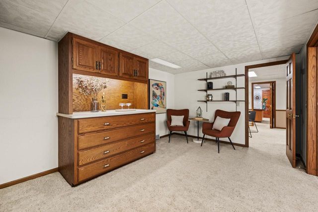 1041 Horns Corners ROAD, Cedarburg, WI 53012