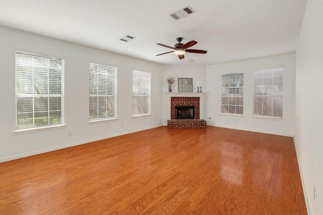 2023 Wood Glen DR, Round Rock, TX 78681