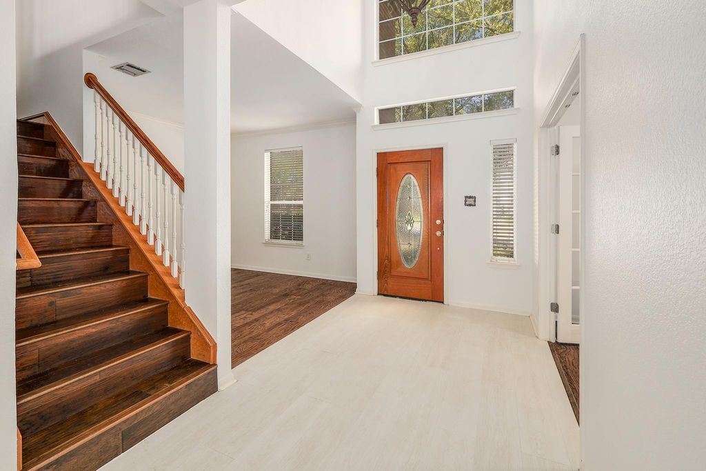 2023 Wood Glen DR, Round Rock, TX 78681