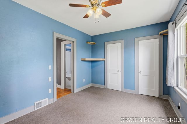 5527 W River Drive Ne, Plainfield Twp, MI 49321