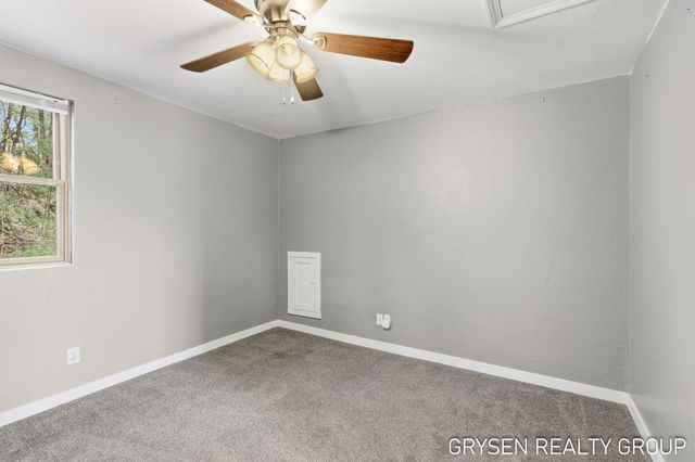 5527 W River Drive Ne, Plainfield Twp, MI 49321