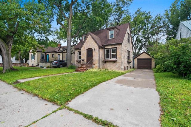 225 GRAY STREET, Green Bay, WI 54303