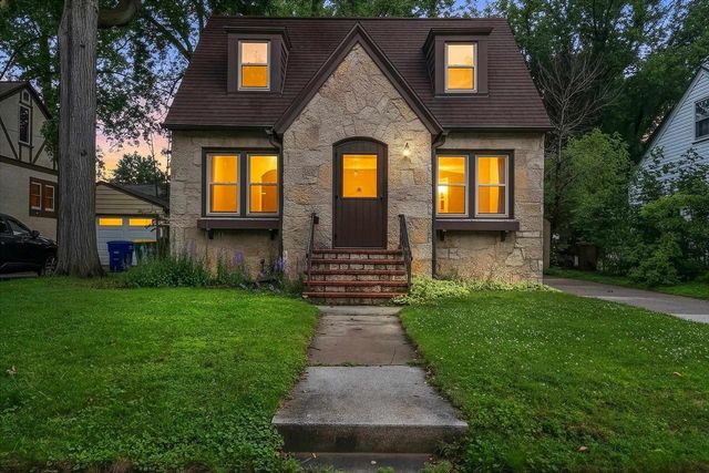225 GRAY STREET, Green Bay, WI 54303