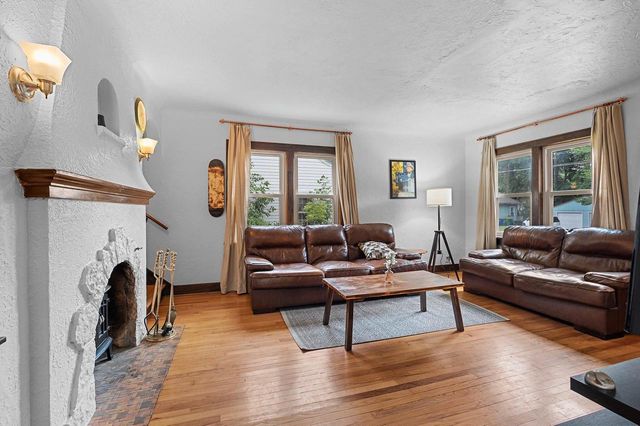 225 GRAY STREET, Green Bay, WI 54303
