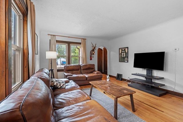 225 GRAY STREET, Green Bay, WI 54303