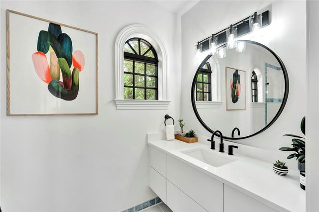 906 Seagrape Lane, Vero Beach, FL 32963