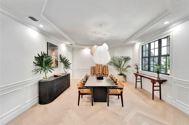 906 Seagrape Lane, Vero Beach, FL 32963