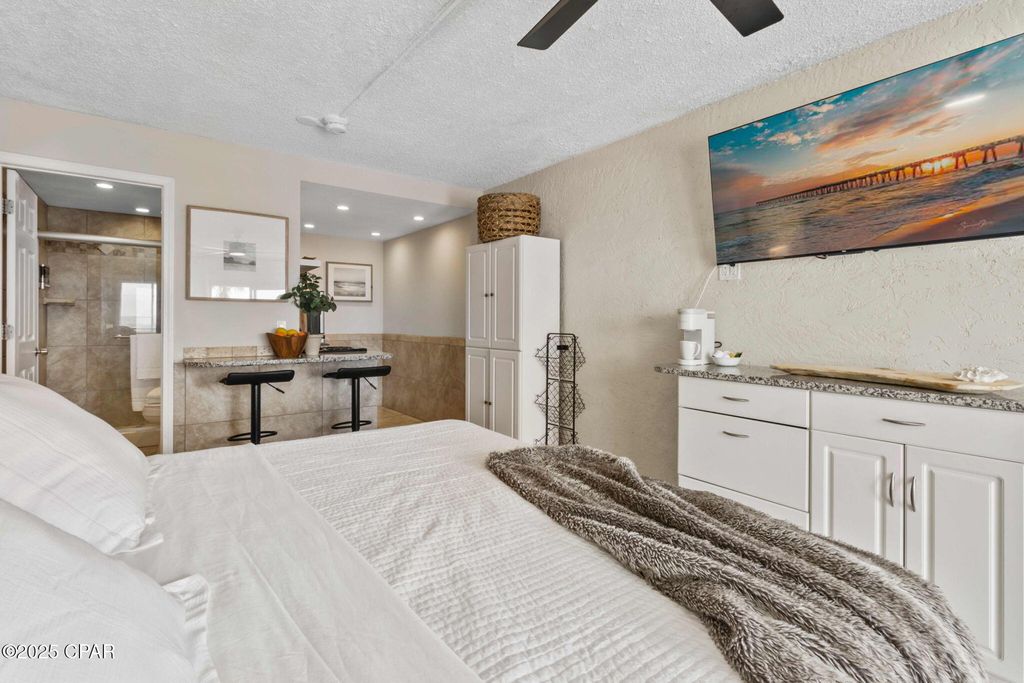 Image 9 of property listing at 15617 Front Beach Road C13, Panama City Beach, FL 32413