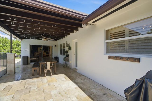 11700 NW 14th St, Pembroke Pines, FL 33026