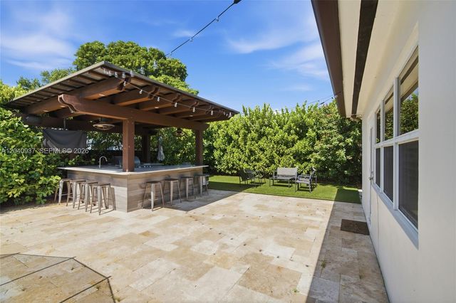 11700 NW 14th St, Pembroke Pines, FL 33026