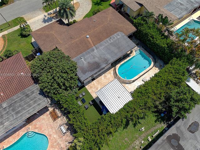 11700 NW 14th St, Pembroke Pines, FL 33026