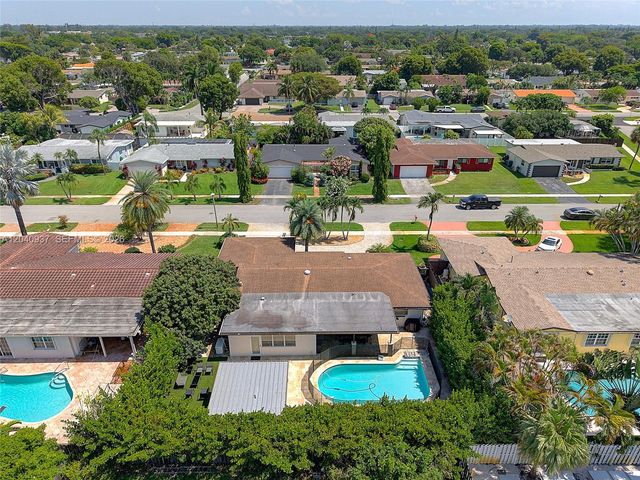 11700 NW 14th St, Pembroke Pines, FL 33026