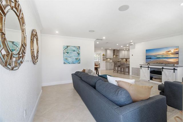 11700 NW 14th St, Pembroke Pines, FL 33026