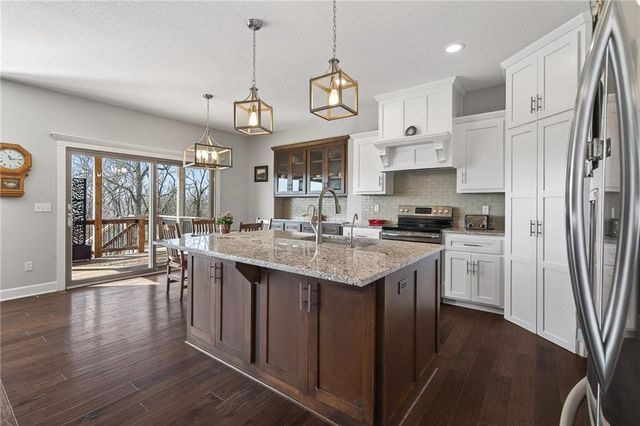 4609 NW 141st Terrace, Platte City, MO 64079