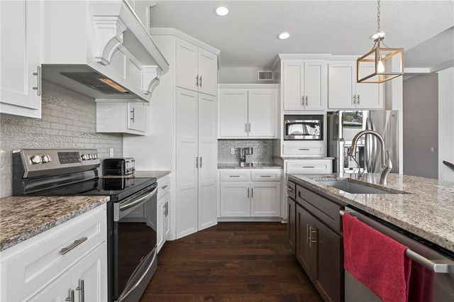 4609 NW 141st Terrace, Platte City, MO 64079