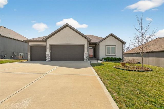 4609 NW 141st Terrace, Platte City, MO 64079