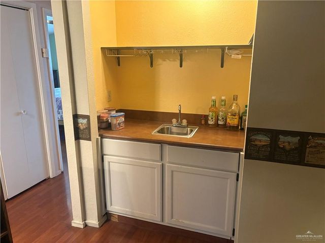 823 Santa Anna Drive, Alamo, TX 78516