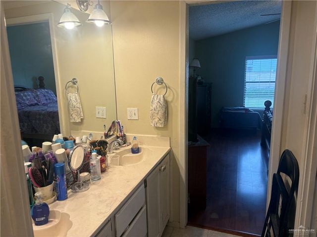 823 Santa Anna Drive, Alamo, TX 78516