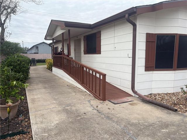 823 Santa Anna Drive, Alamo, TX 78516