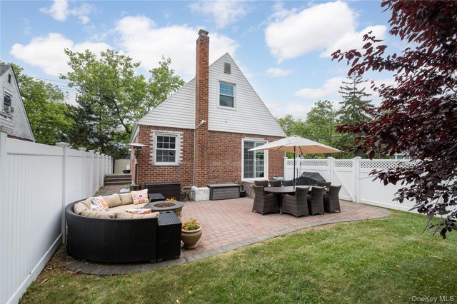 1030 North Drive, Merrick, NY 11566