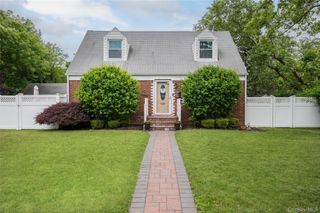 1030 North Drive, Merrick, NY 11566